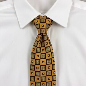 Vintage Gucci Necktie Mens Yellow Silk Geometric Square Medallion Italy
